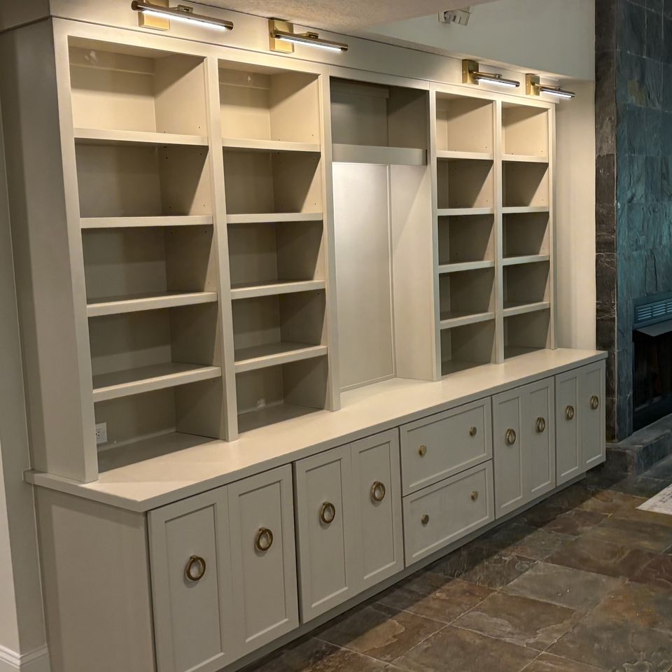 B   s built ins