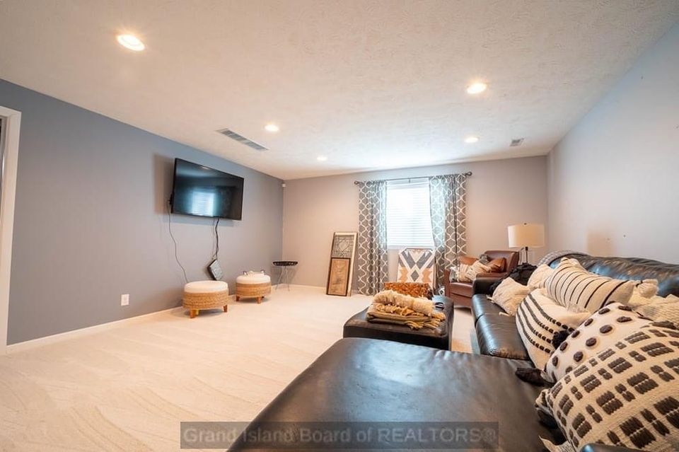 1312 n ruby ave grand island c 4