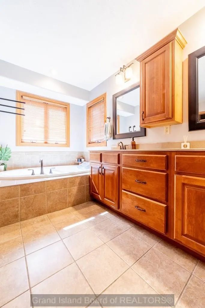 4118 fleetwood rd grand island d 2