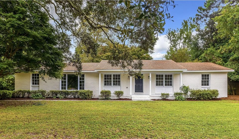 Entry-level beach homes and affordable coastal cottages for sale in Ocean Isle Beach NC