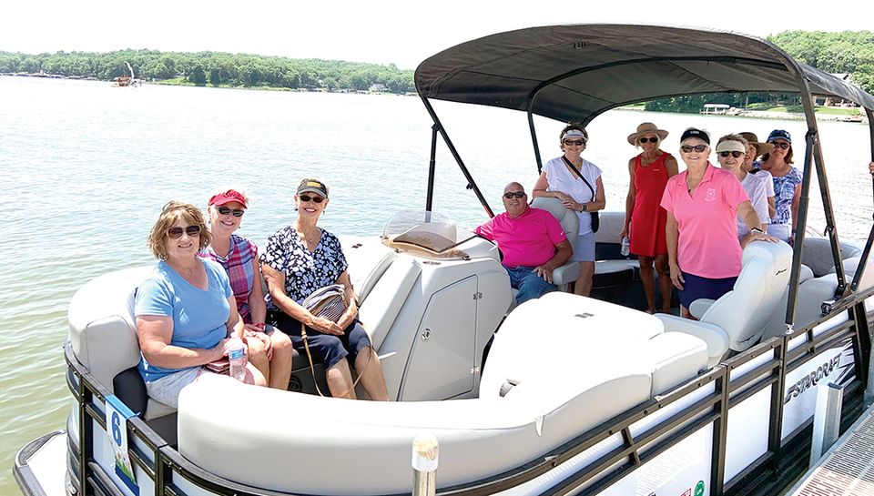 Boattour (cropped)