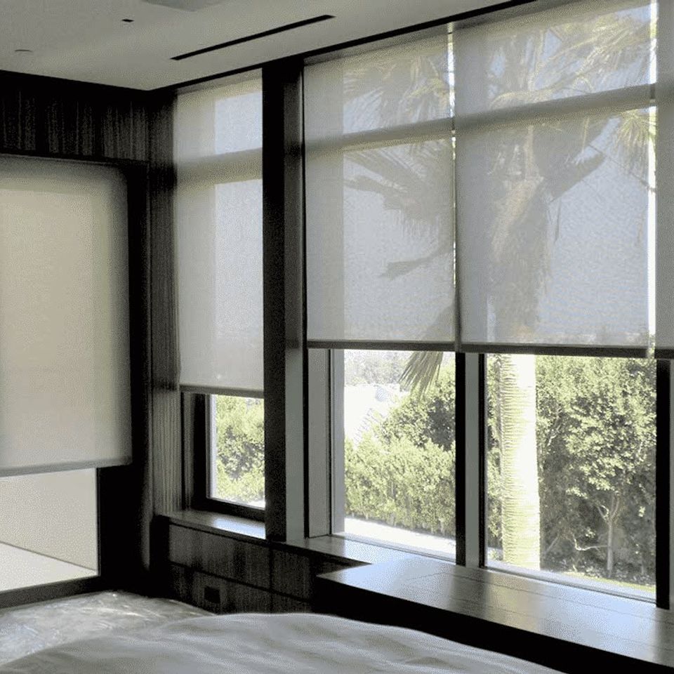 Roller shade 1