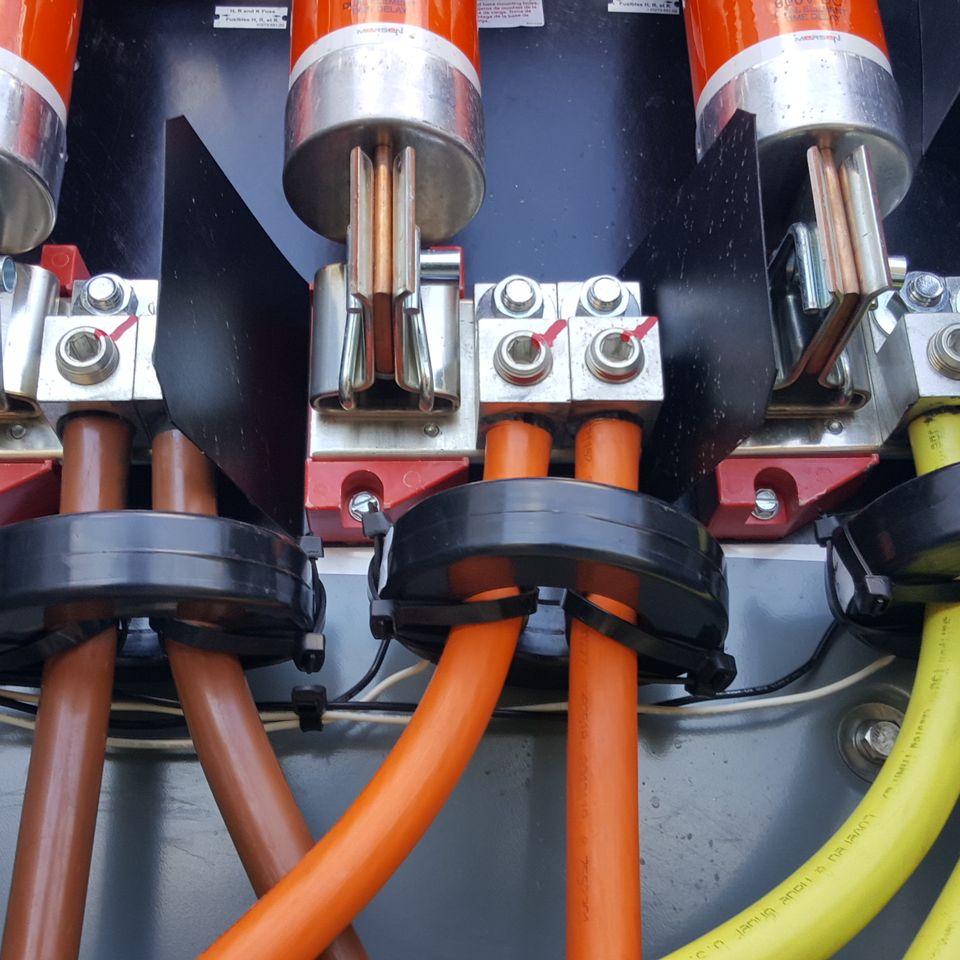 Electrical switch wiring