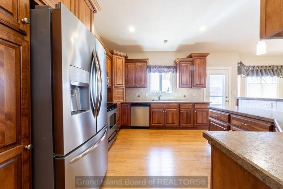 3811 meadowlark cir grand island ne 68803 c 2