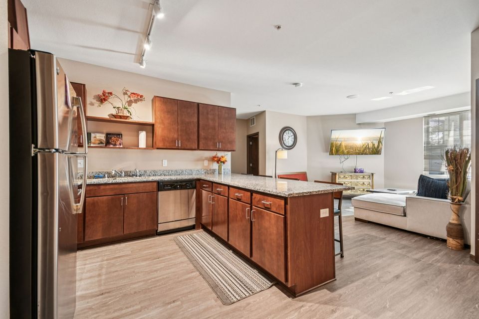 6 web or mls old hudson rd unit 106 006