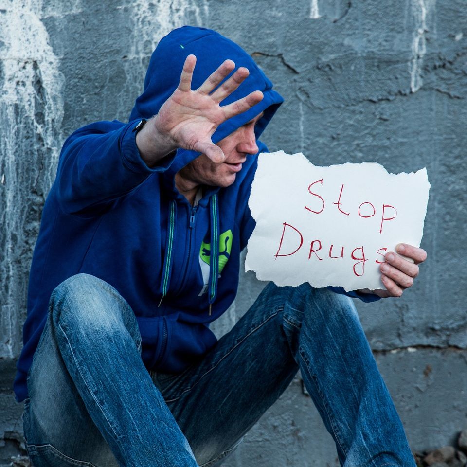 Stop g9c9866abe 1920