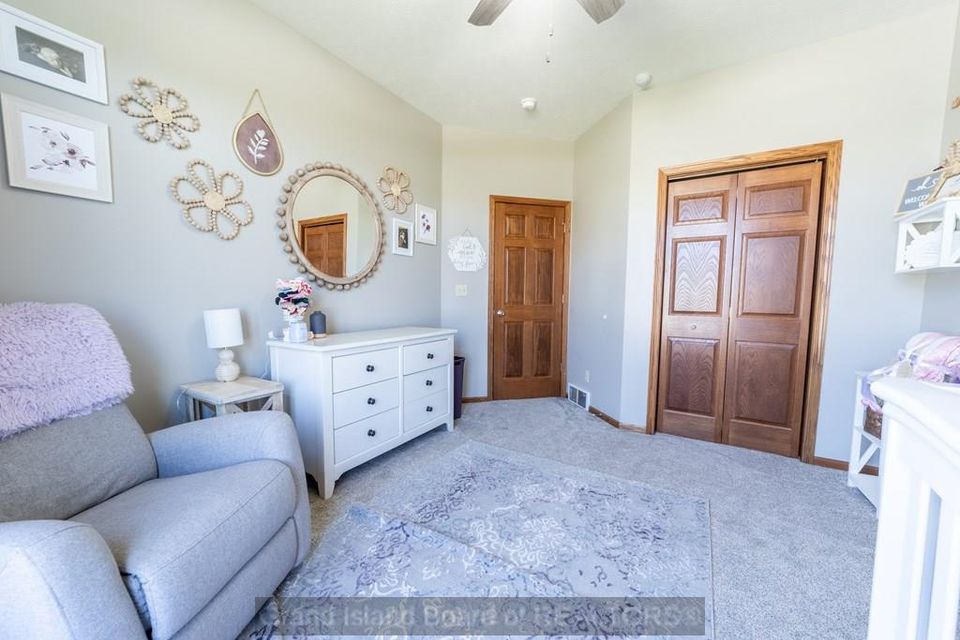 4211 shanna st grand island  ne 68803 b 5
