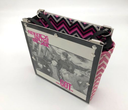 8 totey new kids on the block front