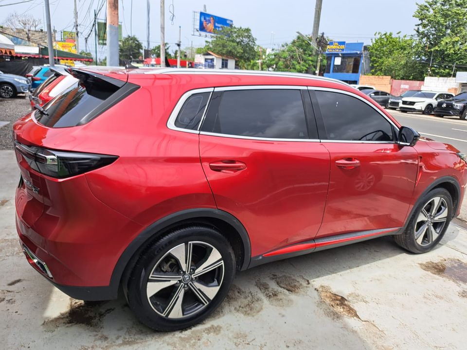 Honda cr v red side