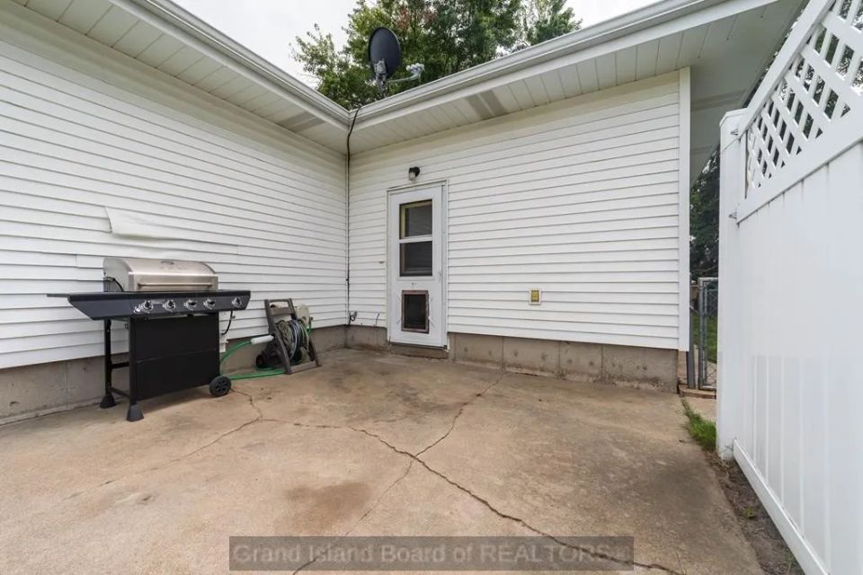 2120 w 11th st c 8