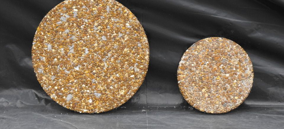  21 pea gravel round stepping stones20150505 6981 1hwoyyr