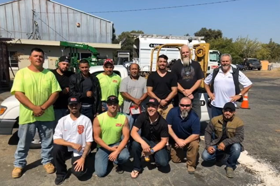 Bud Tri County Tree Services in Sacramento