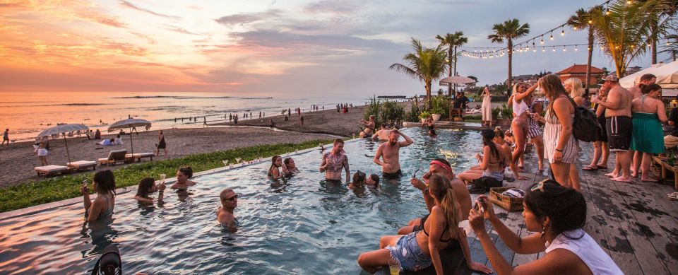Spontaneous Discounted Voyages