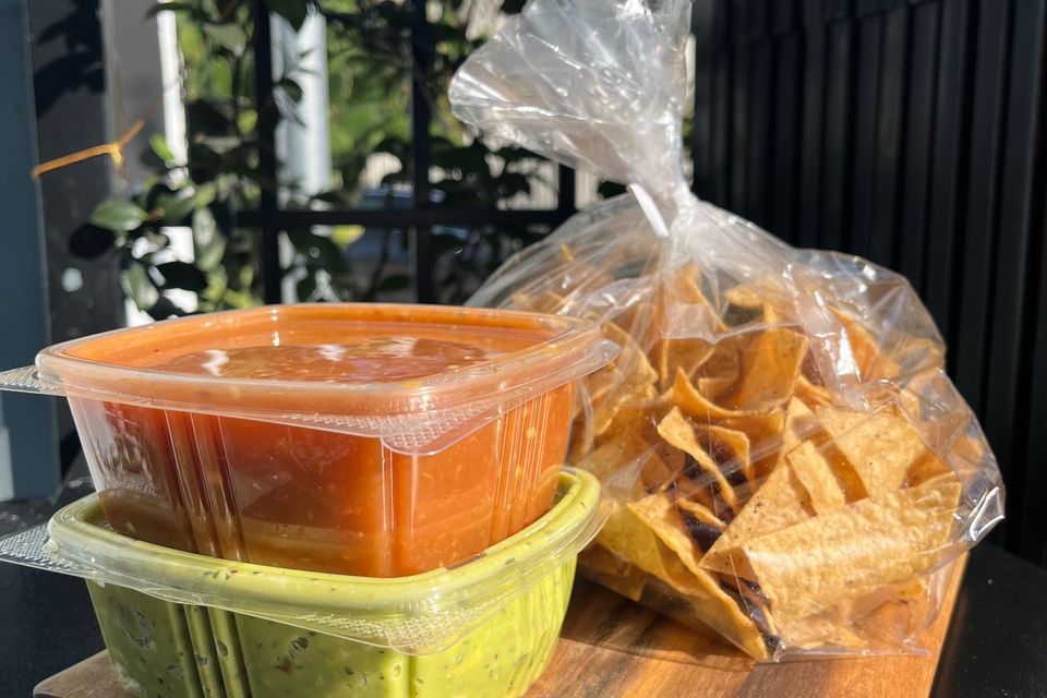 Guacmole and salsa 