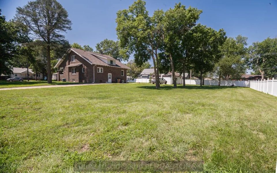 2104 w state st grand island f 6