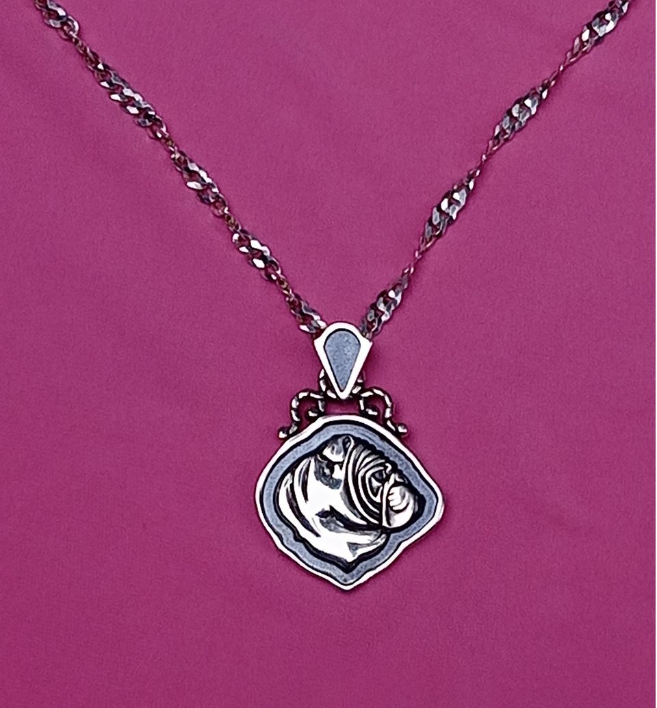 Betty bulldog head profile pendant
