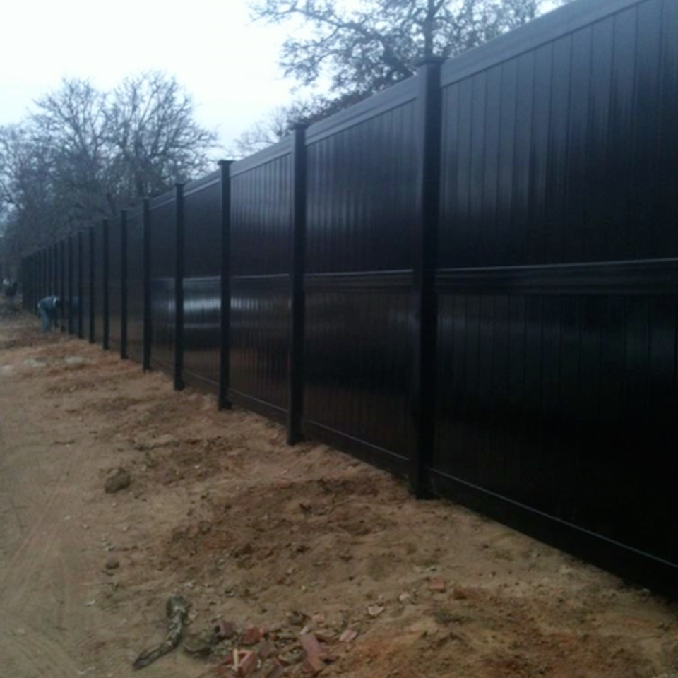Midland vinyl fence   deck company   tulsa and coweta  oklahoma   vinyl metal wood fence sales and installation   privacy   vinyl black privacy fence  tall  3 rails20170609 24697 1p50lg2