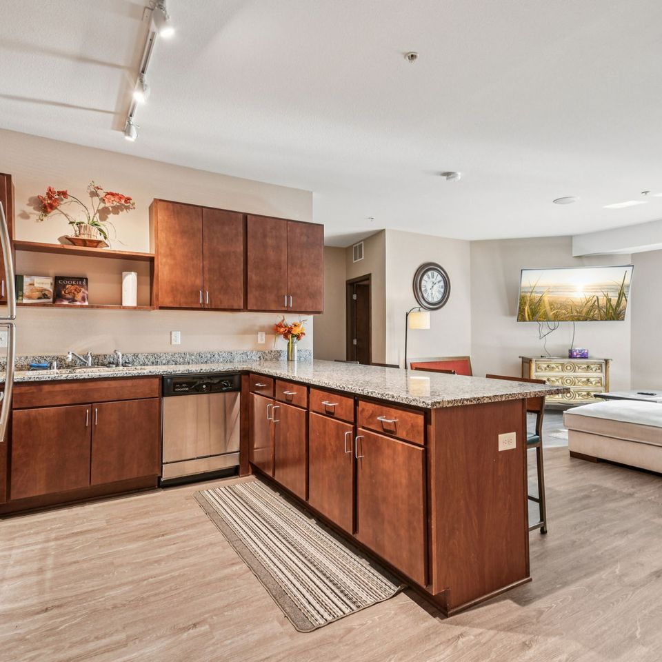 6 web or mls old hudson rd unit 106 006
