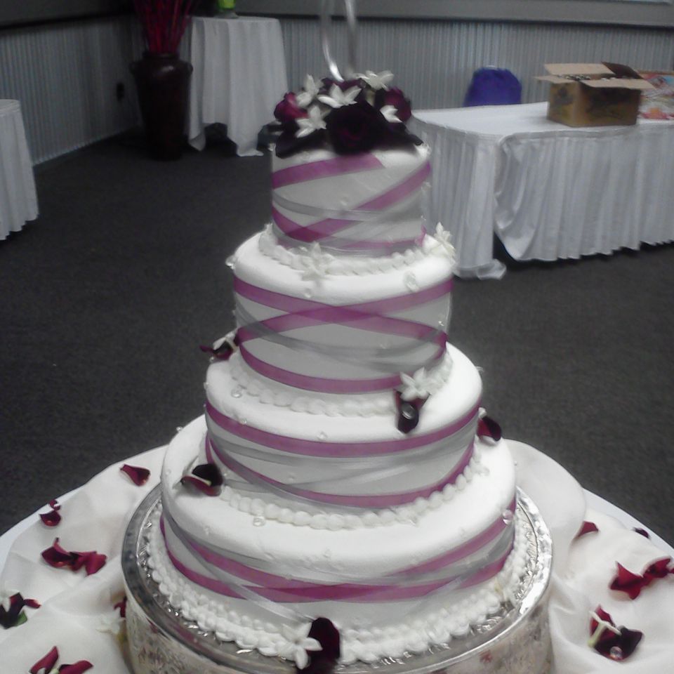 Wed cake 21220180617 5729 1iup3nt