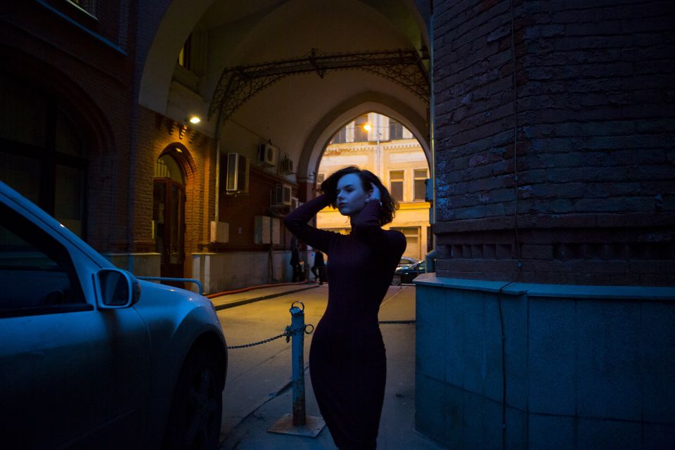 Young woman g859e8b2c2 1920