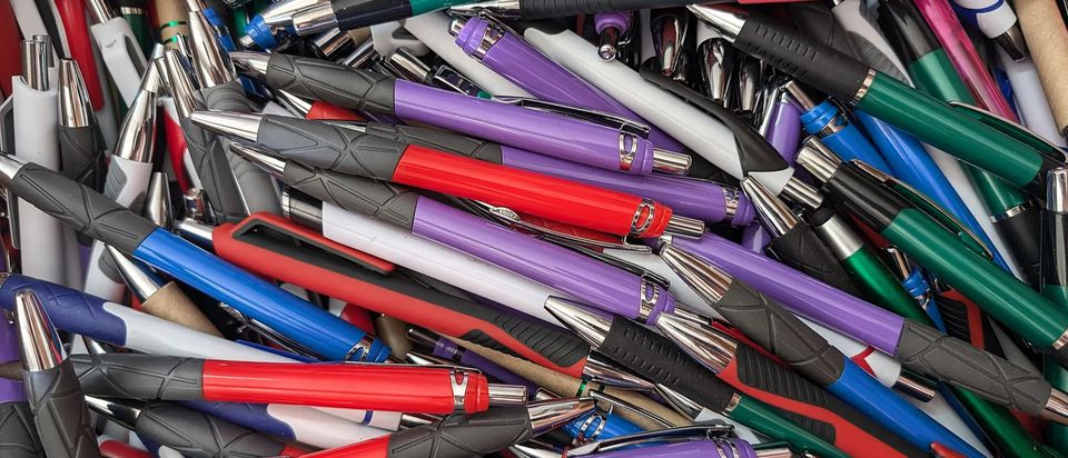 Low cost vending pens and supplies lead to big profits