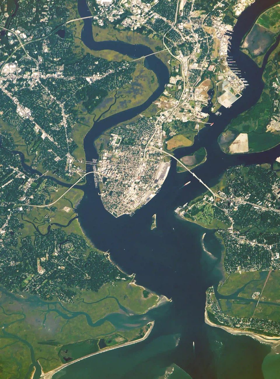 Charleston sc harbor 