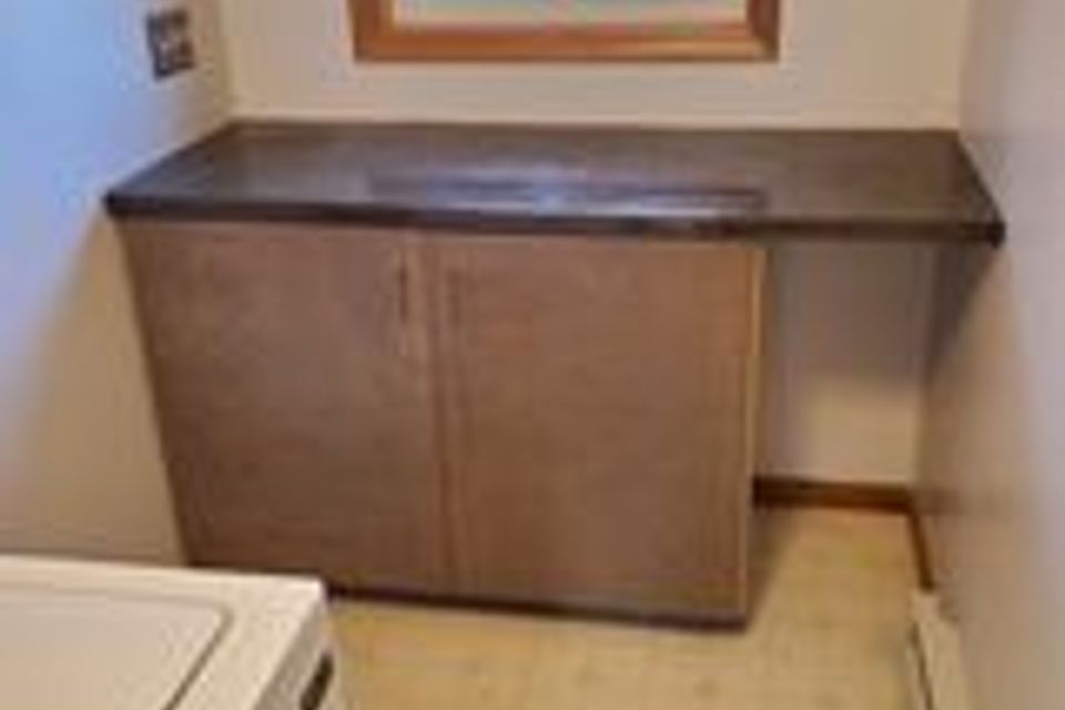 Made  to  order laundry unit ll