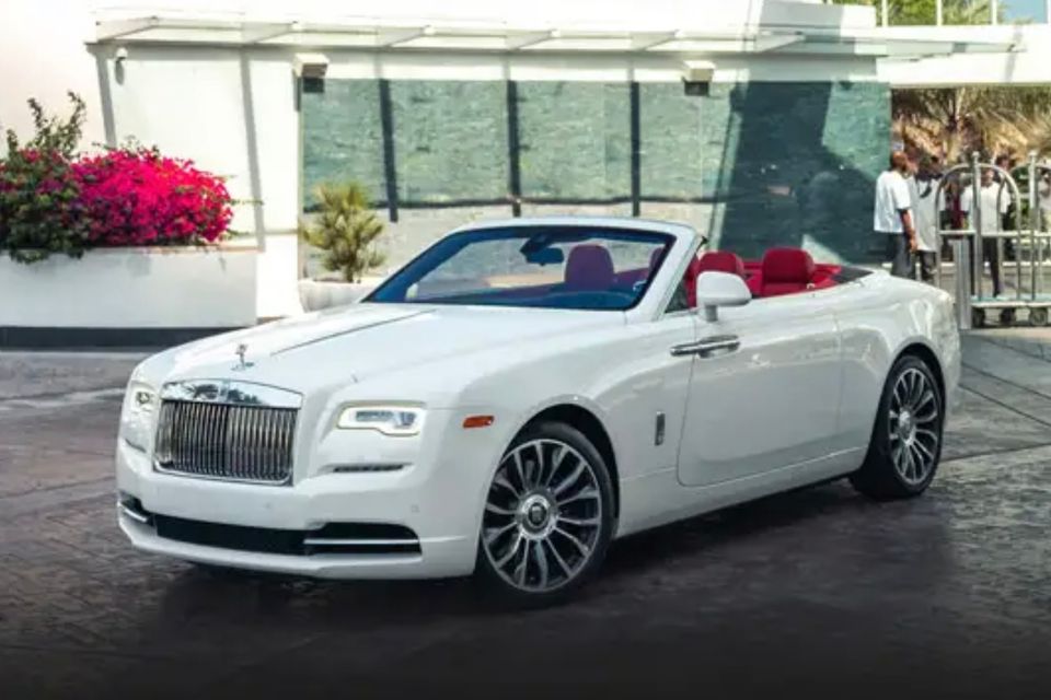 Rolls royce dawn white 