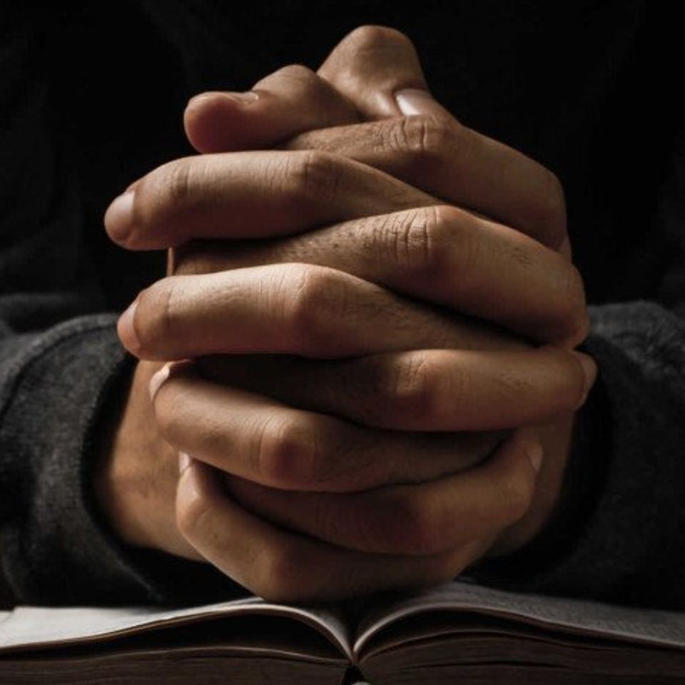 Praying 02