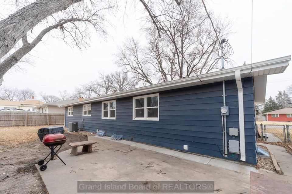 716 s blaine grand island  ne 68803 d 1