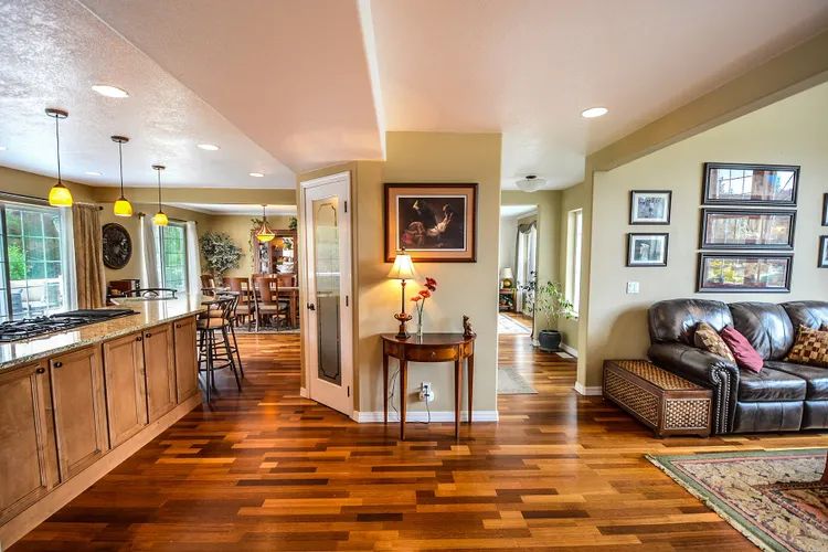 Floors home 