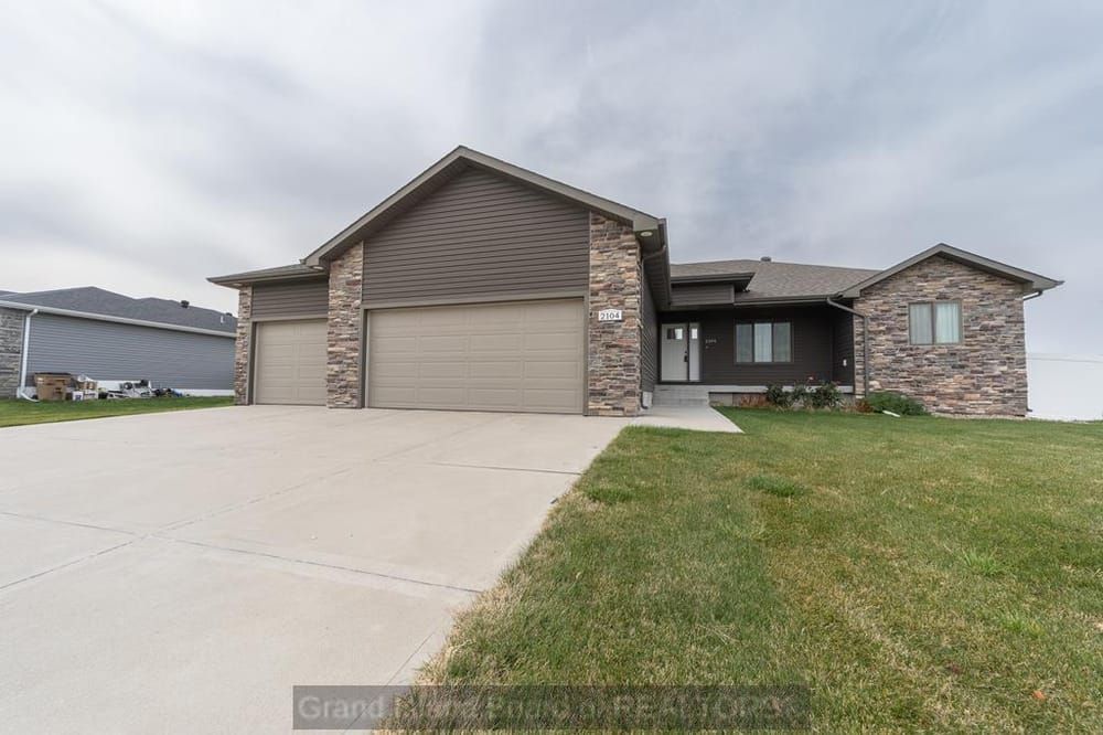 Grand Island, NE Real Estate - Homes for Sale | Brittany Utter