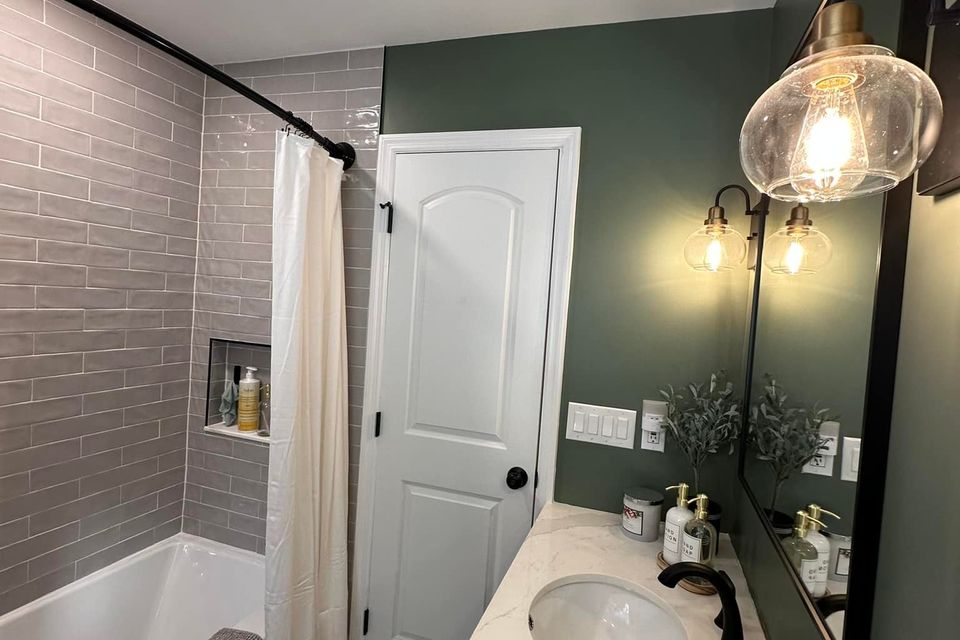 Florida home right bathroom5