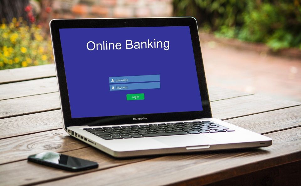 Online banking 3559760 1920