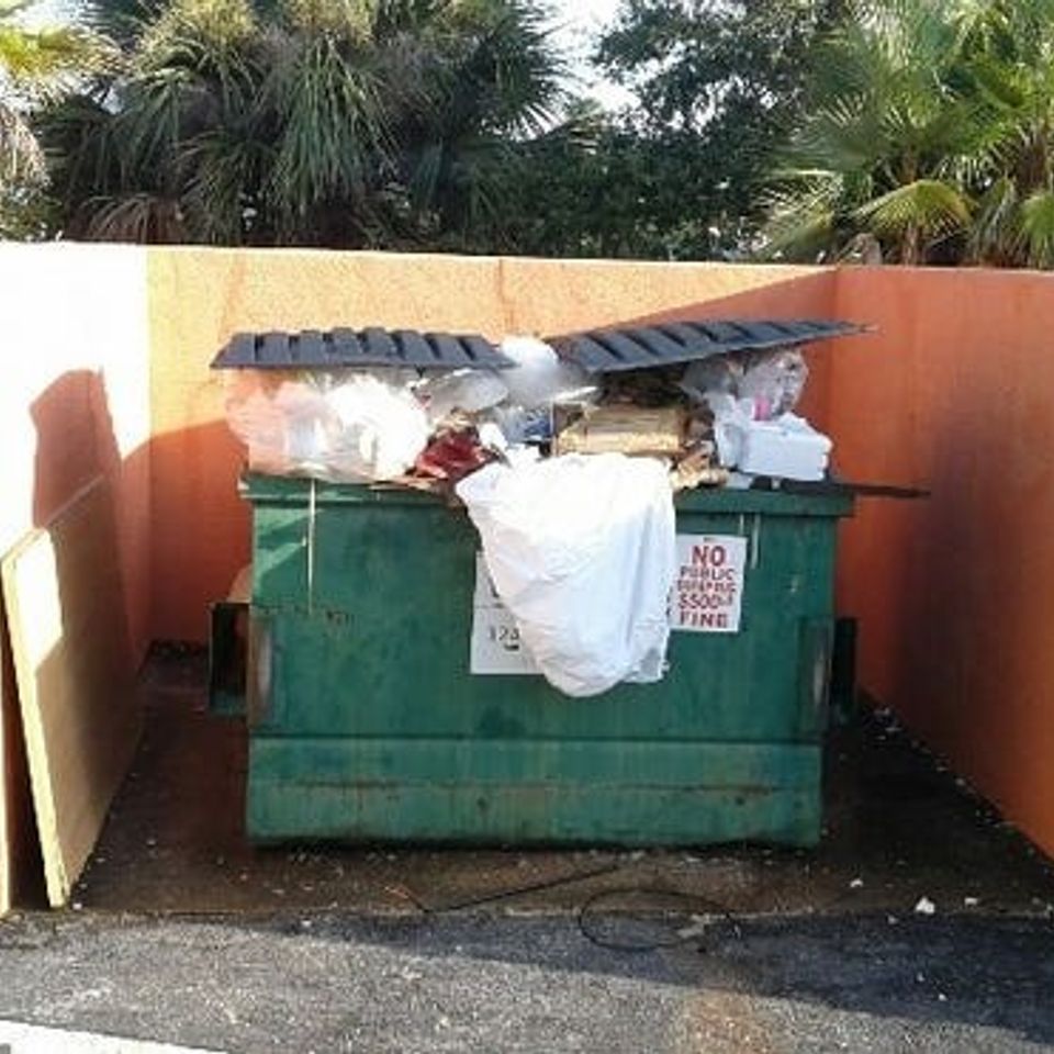 Commercial trash