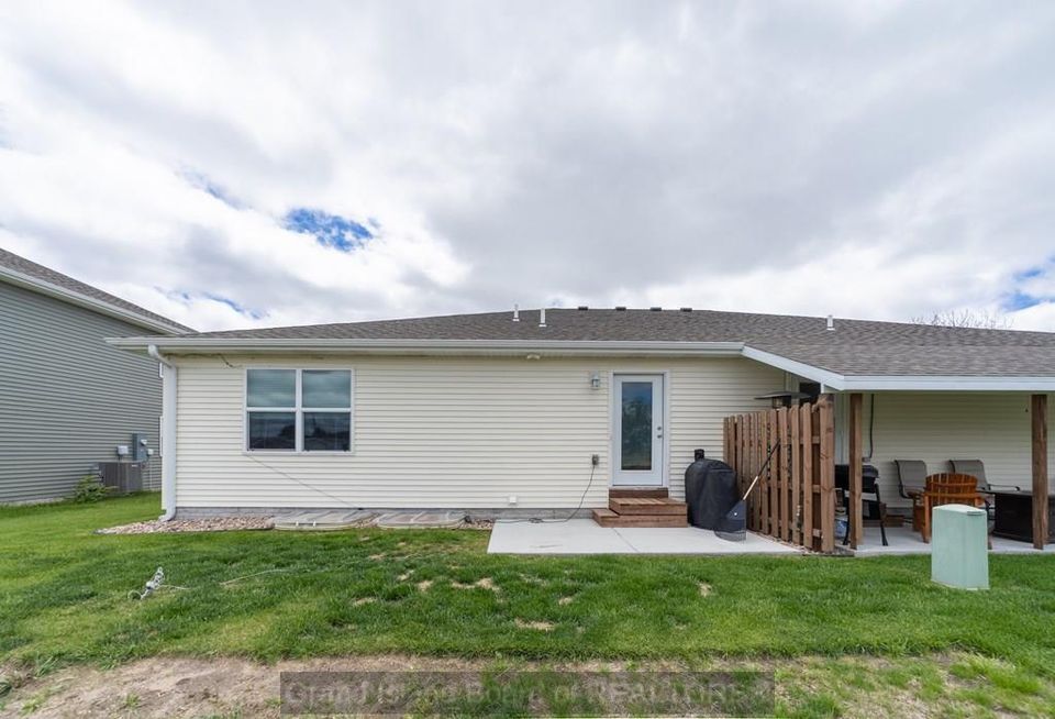 944 e 19th st grand island ne 68803 c 4