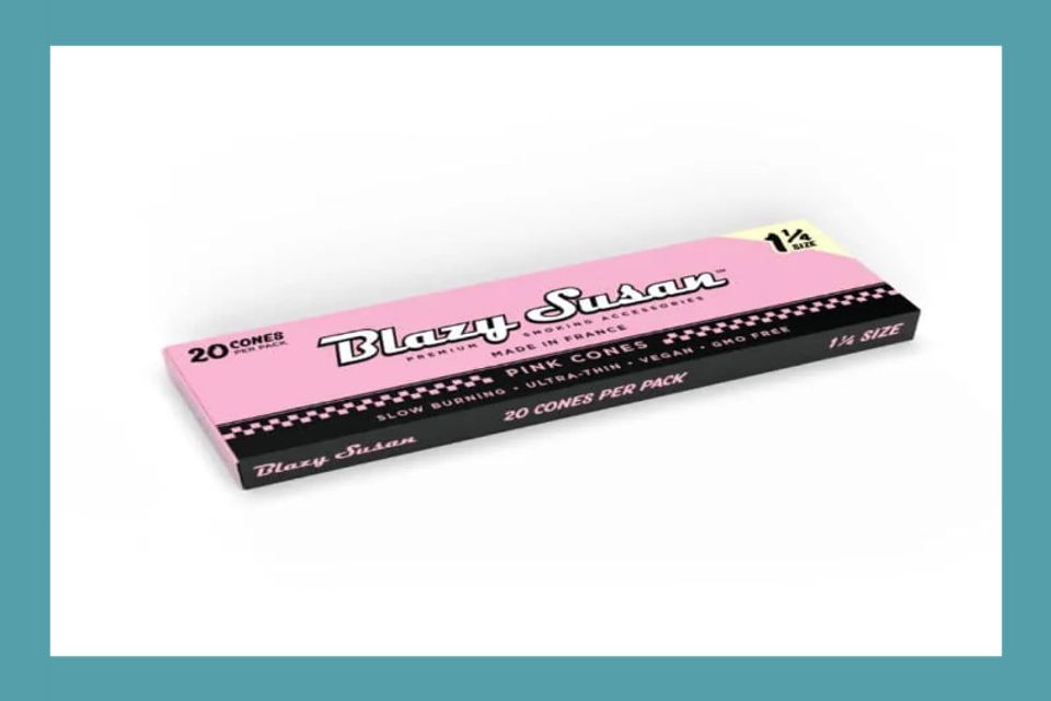 Blazy Susan Rolling Papers Pink 1 1/4 inch 50 ct