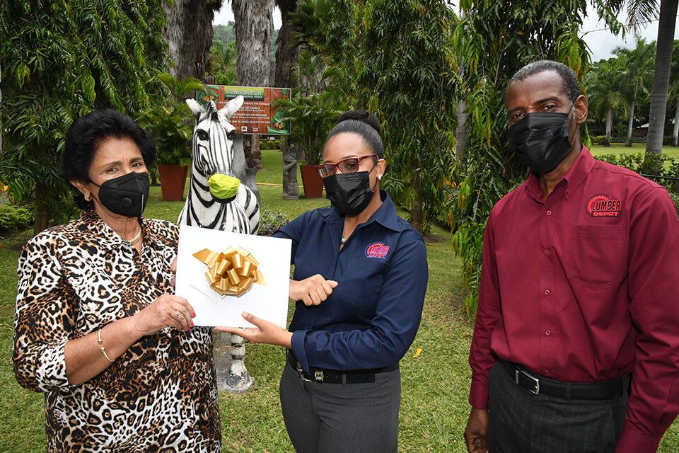 Lumber depot helps hope zoo photo