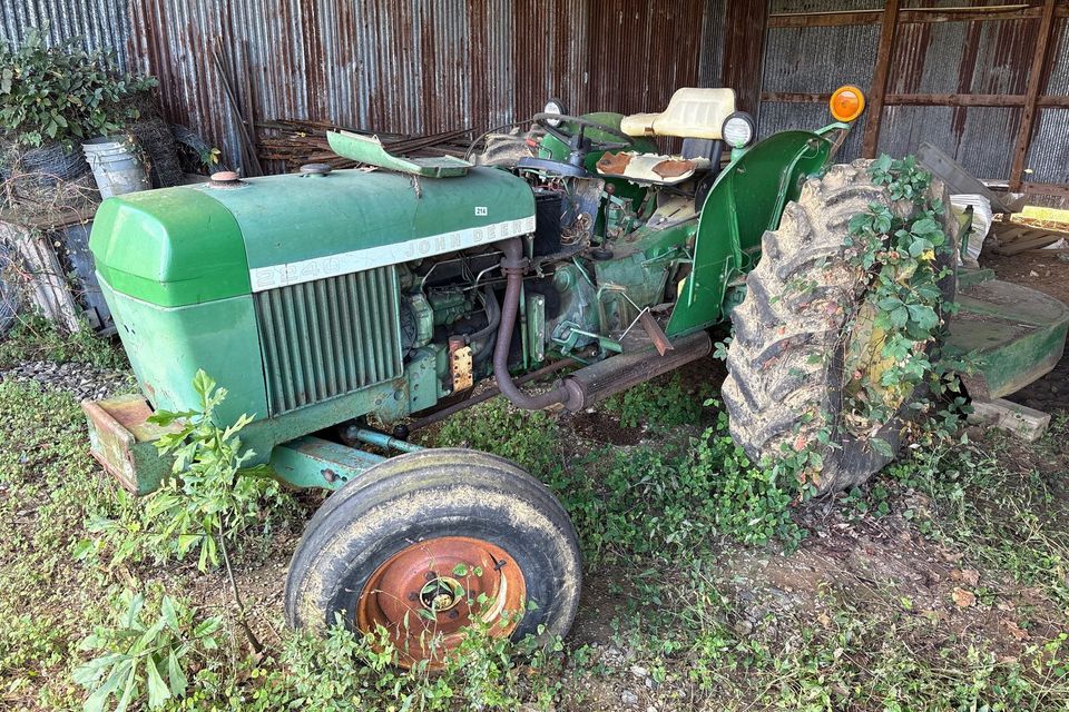 Lot 214 tractor new hope