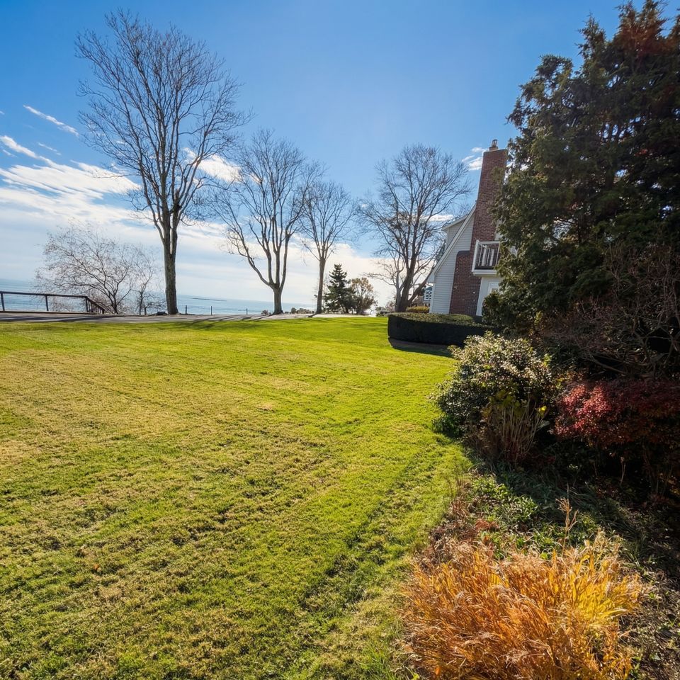 Shoreline Lawn Care | RJ Landscaping LLC