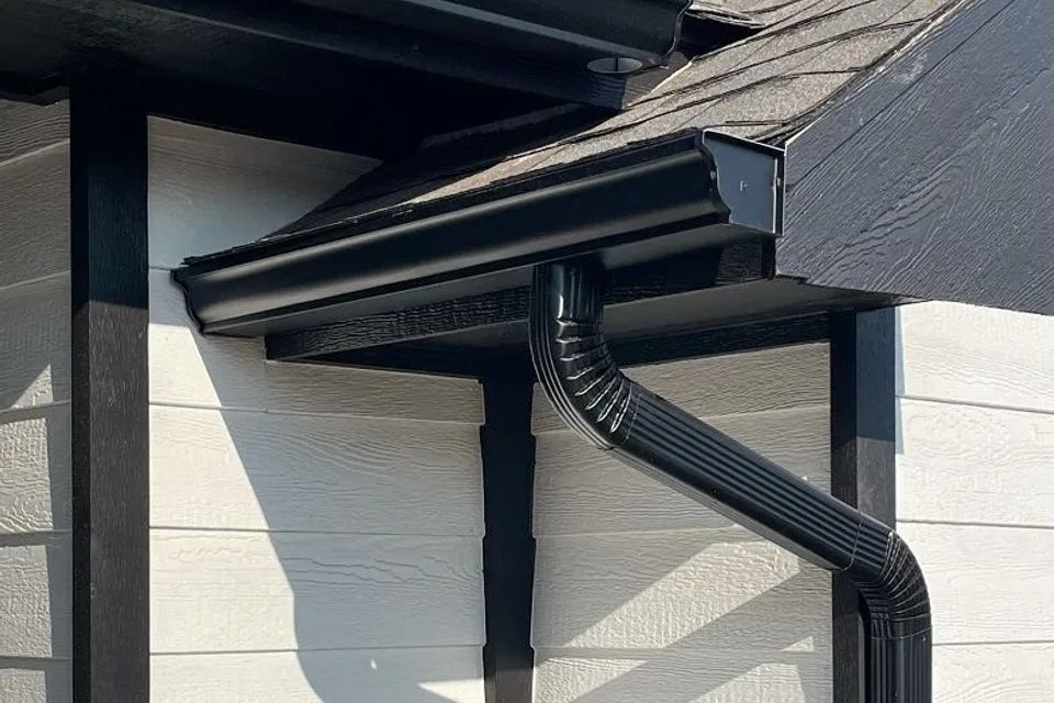 Seamless gutters edmond ok.jpg