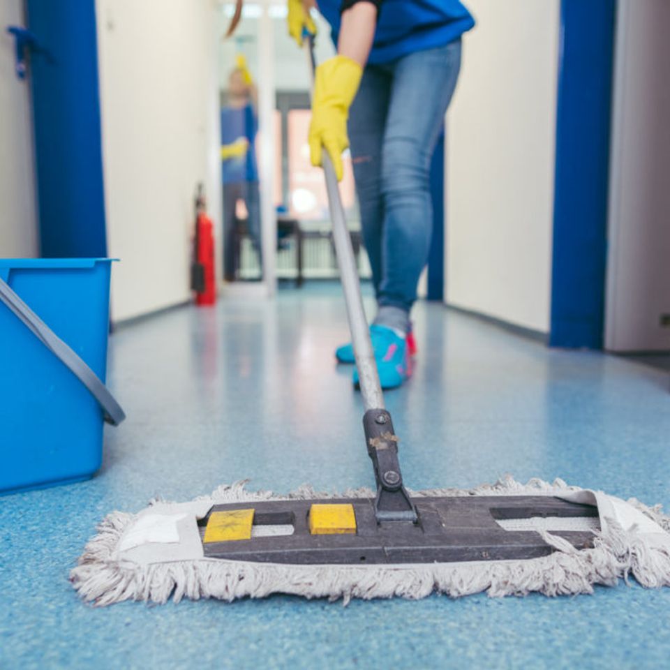 Office cleaning 03