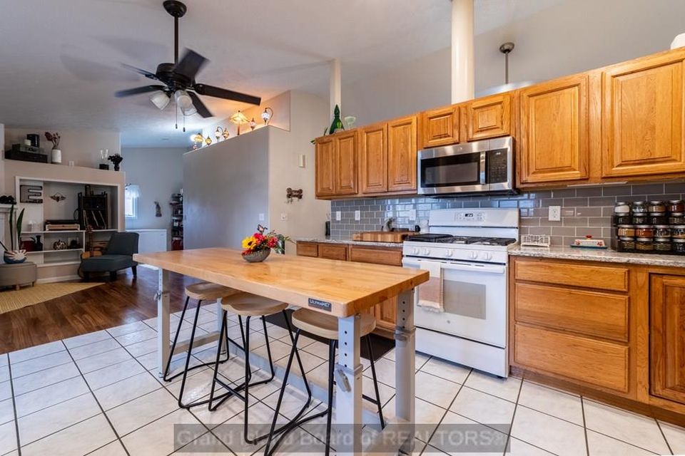 15 via trivoli grand island  ne 68803 a 6