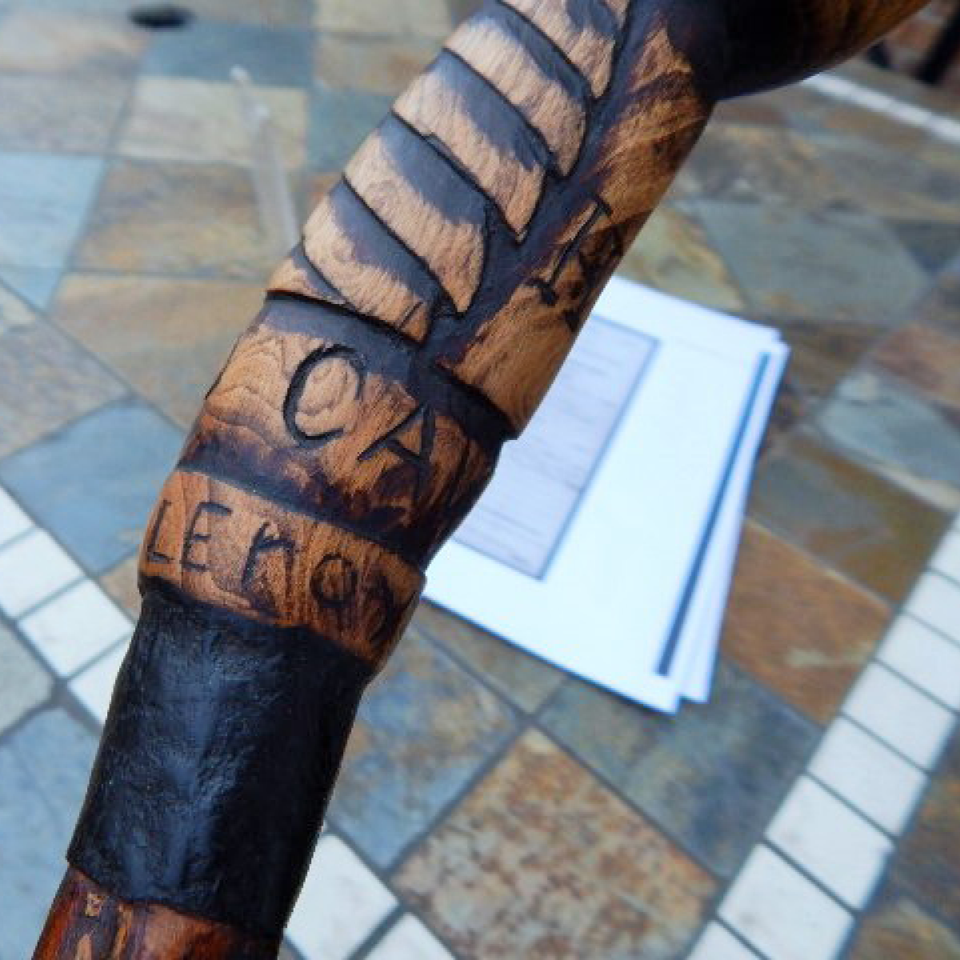 Cw vets carved horse head cane id'ed merrill's hor files1620170913 16621 cdmqjy