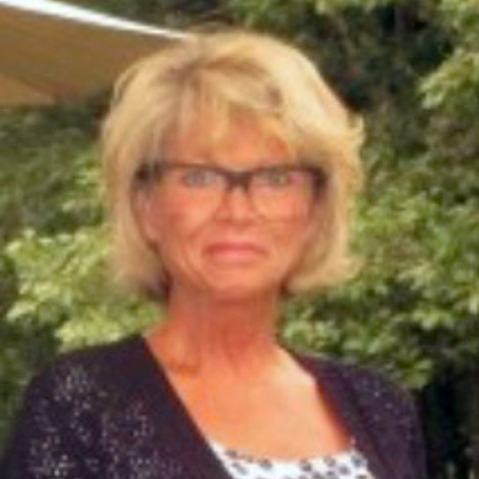 Rhonda currie
