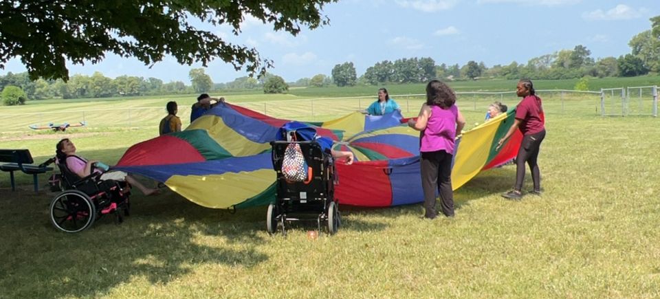 Group parachute
