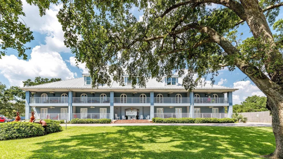 Biloxi cypress cove main image