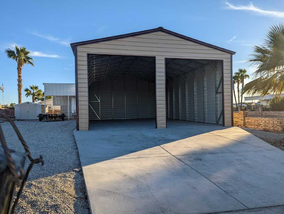 Azinterstate double garage