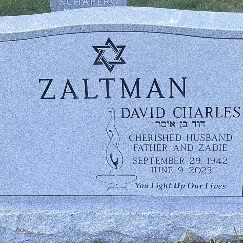 David zaltman set with vase