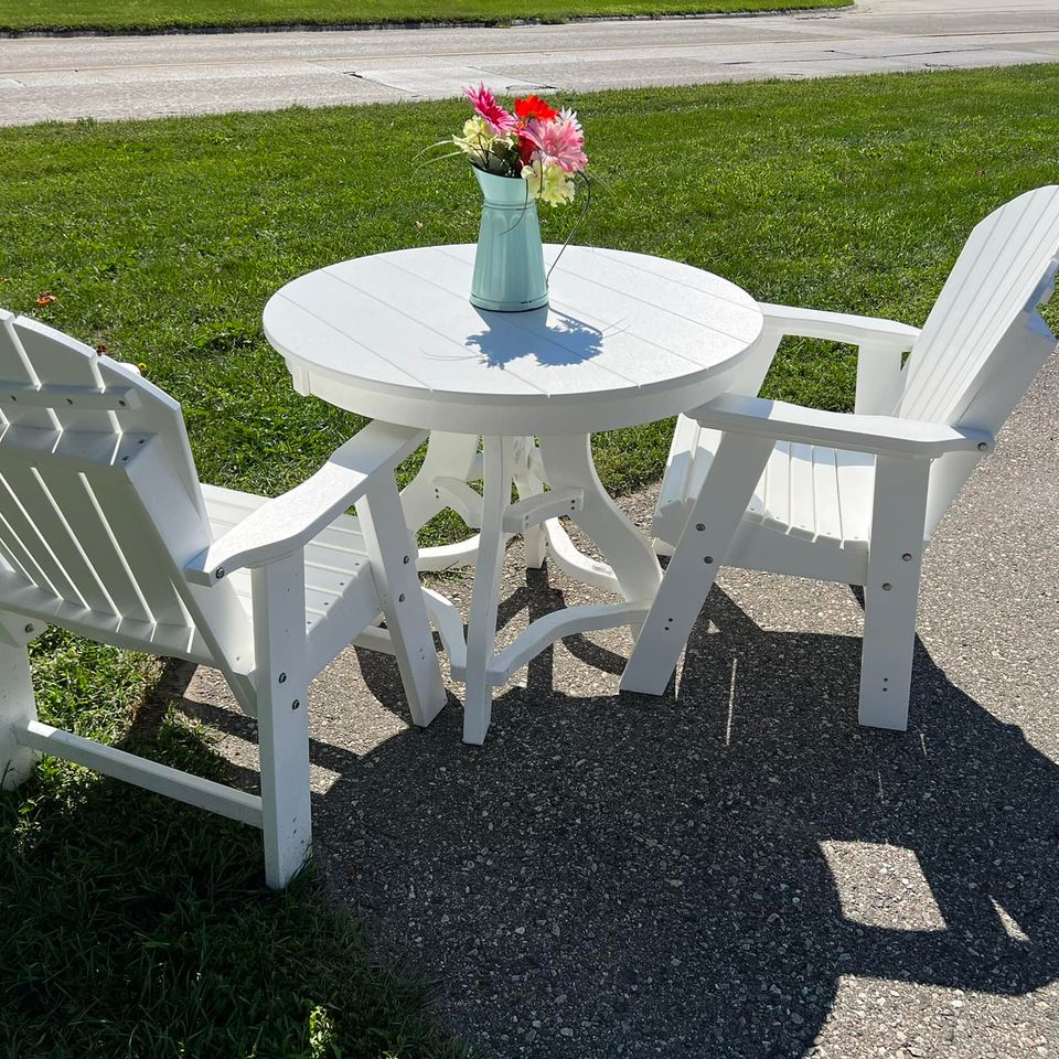 Heirloom Furniture & Gifts custom Amish patio set